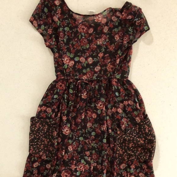 Sheer Floral Dress by Band of Gypsies - Picture 2 of 5